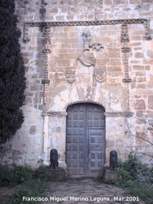 Castillo de Tobaruela - Castillo de Tobaruela. Puerta de acceso