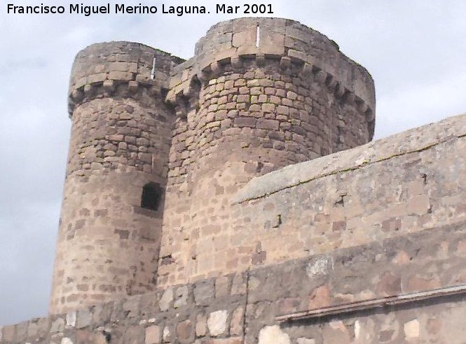 Castillo de Tobaruela - Castillo de Tobaruela. Torre trebolada