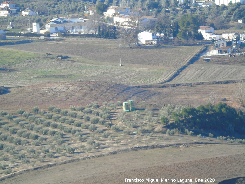 Yacimiento Cortijo de Villar Alto - Yacimiento Cortijo de Villar Alto. Desde el Cerro de la Gineta