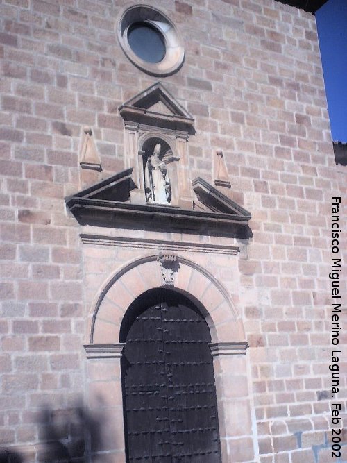 Santuario de Linarejos - Santuario de Linarejos. Fachada lateral