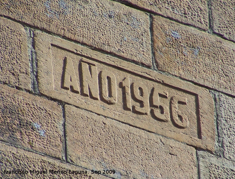 Santuario de Linarejos - Santuario de Linarejos. Fecha de la fachada principal