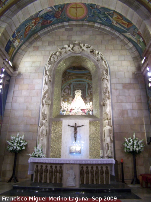 Santuario de Linarejos - Santuario de Linarejos. Altar mayor