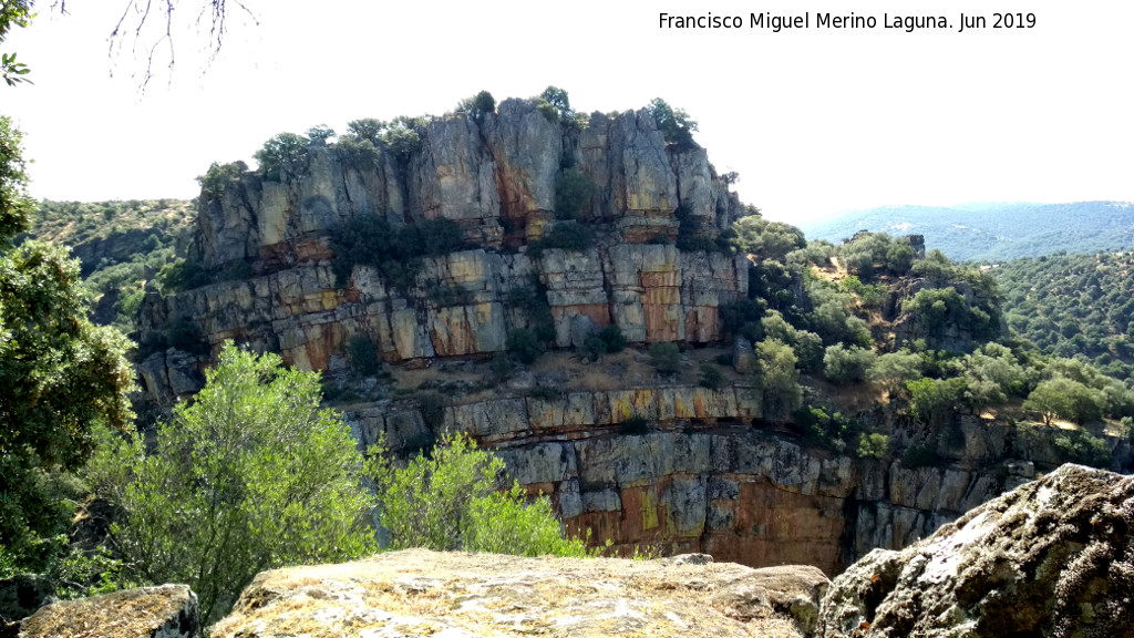 Pinturas rupestres del Poyo del Medio de la Cimbarra II - Pinturas rupestres del Poyo del Medio de la Cimbarra II. Vistas desde el abrigo