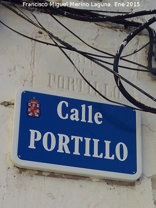 Calle Portillo - Calle Portillo. Placa antigua y placa nueva