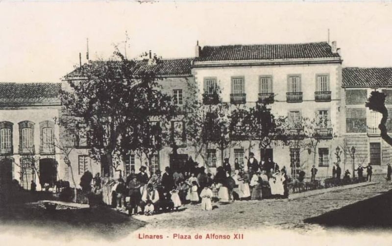 Plaza Alfonso XII - Plaza Alfonso XII. 1904 foto de Jess Illescas