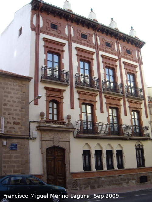 Edificio de la Calle Marqueses de Linares n 42 - Edificio de la Calle Marqueses de Linares n 42. 