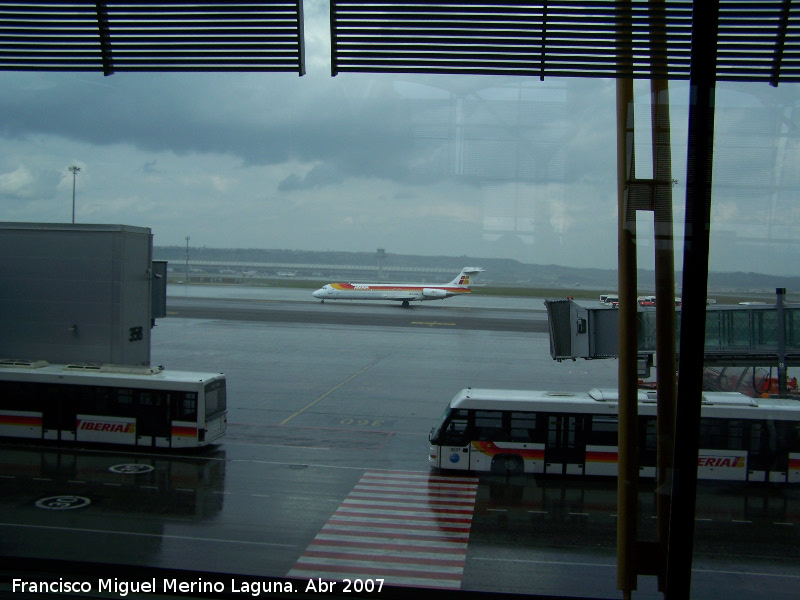 Aeropuerto Adolfo Surez Madrid-Barajas - Aeropuerto Adolfo Surez Madrid-Barajas. 