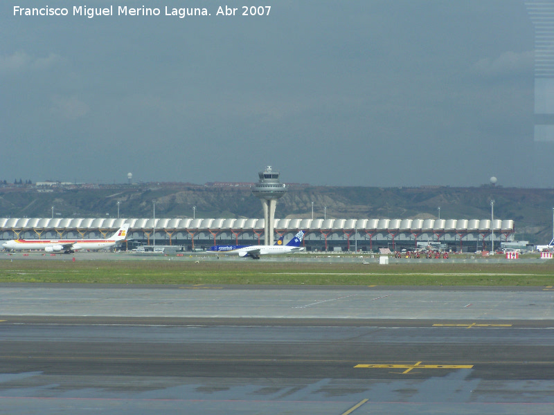 Aeropuerto Adolfo Surez Madrid-Barajas - Aeropuerto Adolfo Surez Madrid-Barajas. 