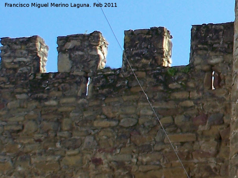 Castillo de Lopera - Castillo de Lopera. Almenas con saeteras