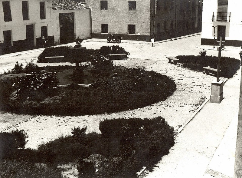 Plaza de la Iglesia - Plaza de la Iglesia. Foto antigua