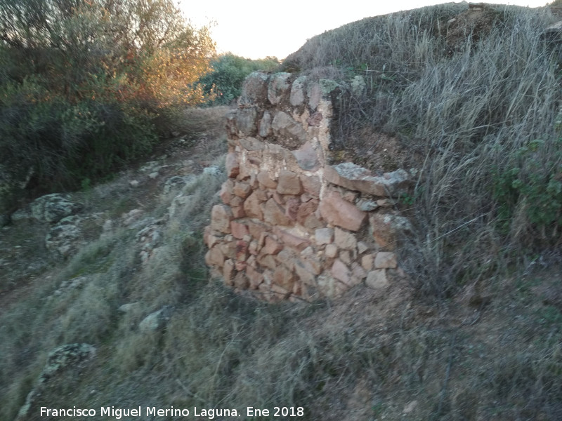 Yacimiento Ermita de San Bartolom - Yacimiento Ermita de San Bartolom. Muralla