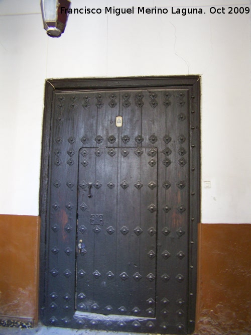 Palacio del Vizconde - Palacio del Vizconde. Puerta interna del zagun que da acceso al patio porticado.