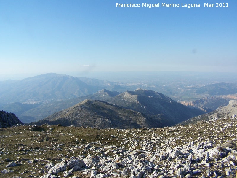 La Pandera - La Pandera. Vistas. Al fondo Jan y a la izquierda Los Villares