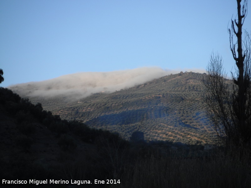 La Pandera - La Pandera. Con las nubes cubrindola