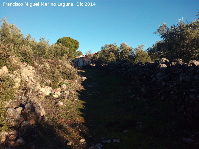 Aldea de Los Prez - Aldea de Los Prez. Llegando por el Camino de la Fuente del Pez