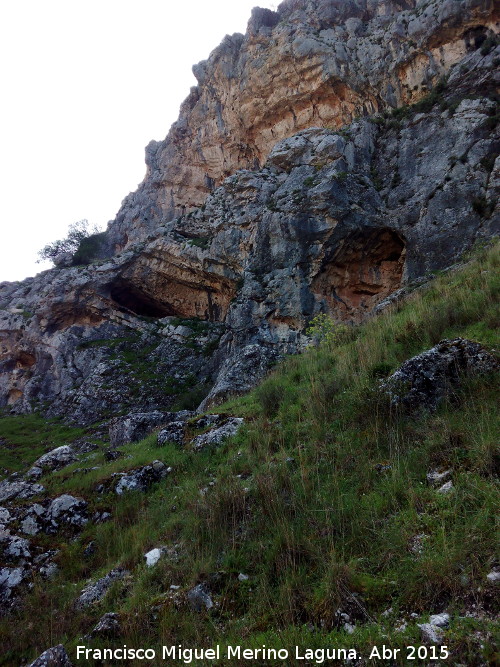 Cerro La Veleta - Cerro La Veleta. Abrigos bajos de La Veleta