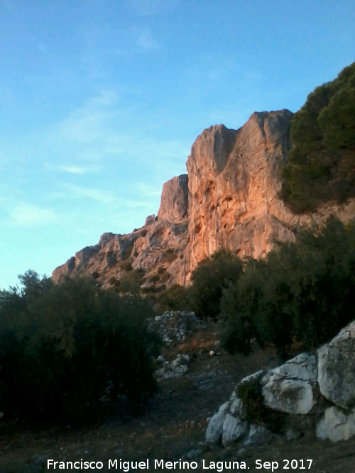 Cerro La Veleta - Cerro La Veleta. Pea bajo el Contadero