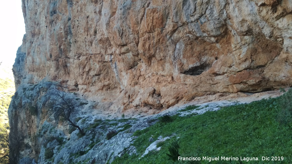 La Cerradura - La Cerradura. Inicio del poyo