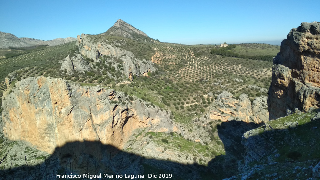 Camino de la Canalizaci�n de Los Villares - Camino de la Canalizaci�n de Los Villares. Vistas