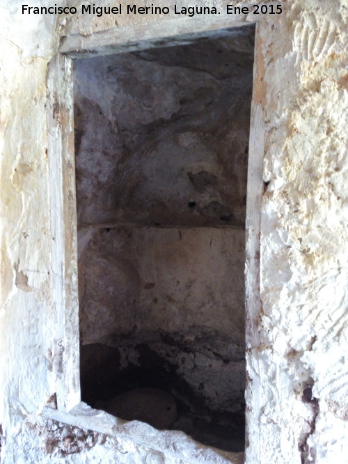 Cuevas Piquita. Cueva de la Ta Piquita - Cuevas Piquita. Cueva de la Ta Piquita. Hornacina derecha con marco de puerta en el distribuidor