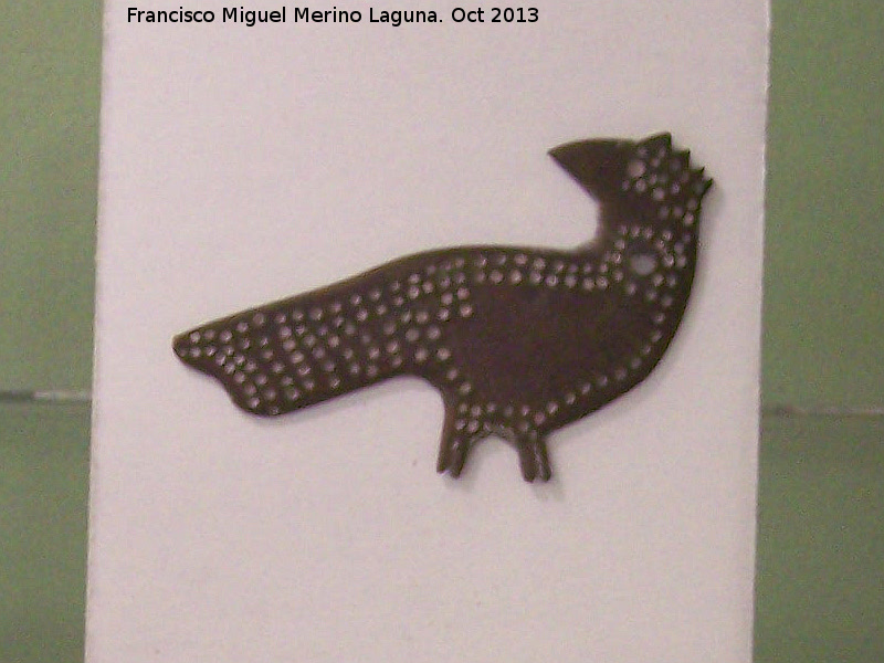 Historia de Martos - Historia de Martos. Broche de pavo real visigodo. Museo San Antonio de Padua - Martos