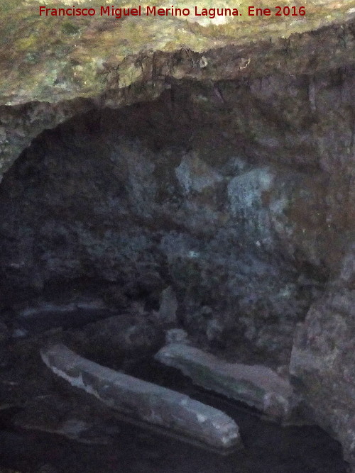 Fuente de la Cueva - Fuente de la Cueva. 