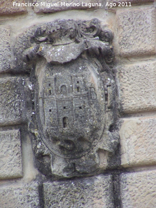 Fuente Nueva - Fuente Nueva. Escudo derecho