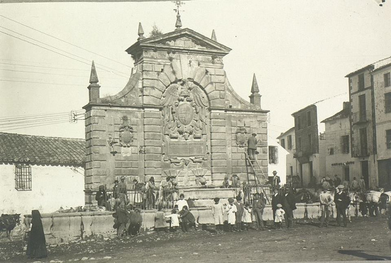 Fuente Nueva - Fuente Nueva. Foto antigua