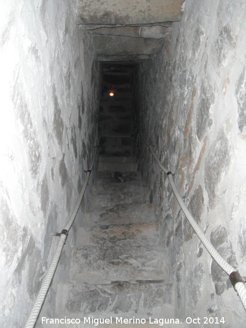 Castillo de Mengbar - Castillo de Mengbar. Escaleras