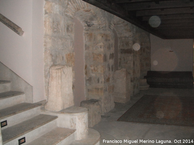 Palacio de los Seores De La Chica - Palacio de los Seores De La Chica. Piezas arqueolgicas del Cerro Maquiz