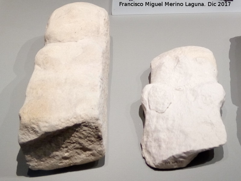 Cerro Maquiz - Cerro Maquiz. Exvotos de piedra. Siglo I a.C. Museo Ibero de Jan
