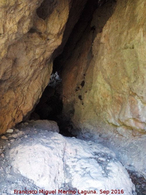 Eremitorio de Chircales - Eremitorio de Chircales. Cueva