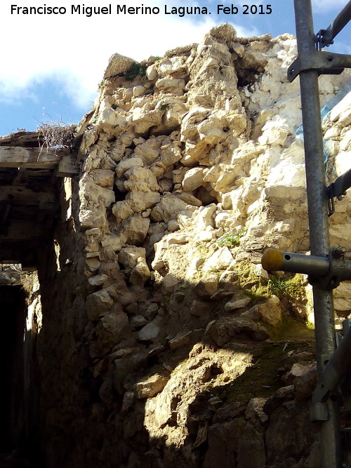 Castillo de Torredonjimeno. Murallas - Castillo de Torredonjimeno. Murallas. 