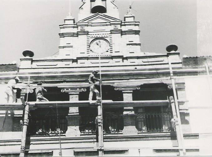 Ayuntamiento de Navas de San Juan - Ayuntamiento de Navas de San Juan. Foto antigua. Foto de Pedro Merino Megas