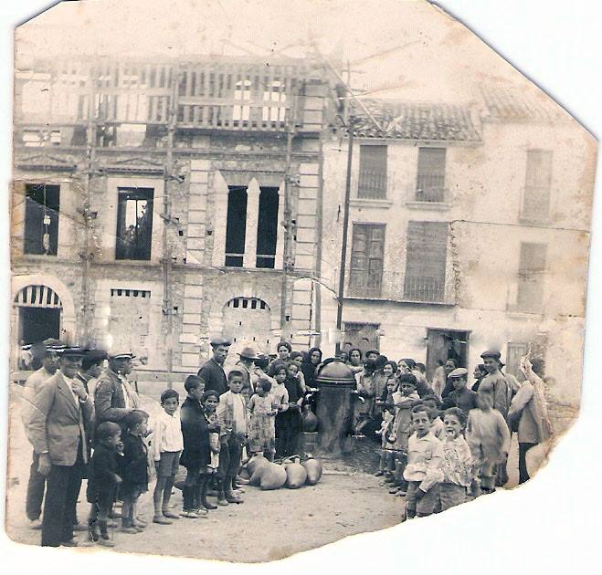 Ayuntamiento de Navas de San Juan - Ayuntamiento de Navas de San Juan. Foto antigua. En construccin