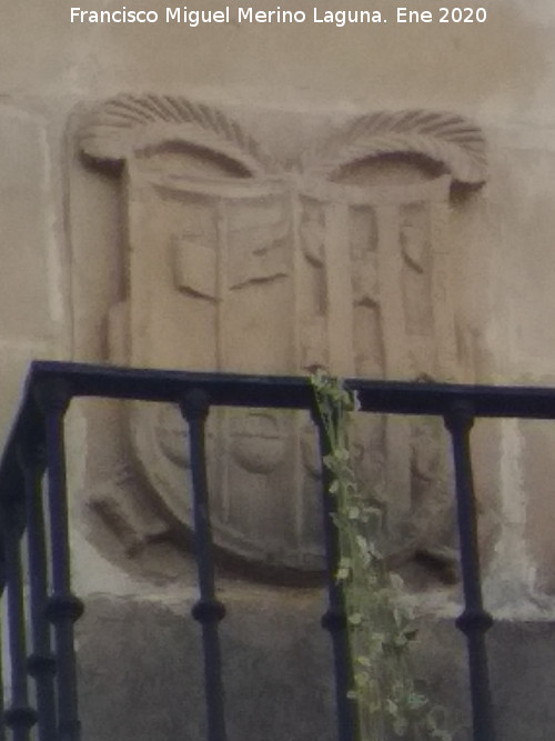 Casa de la Plaza General Samaniego n� 5 - Casa de la Plaza General Samaniego n� 5. Escudo izquierdo