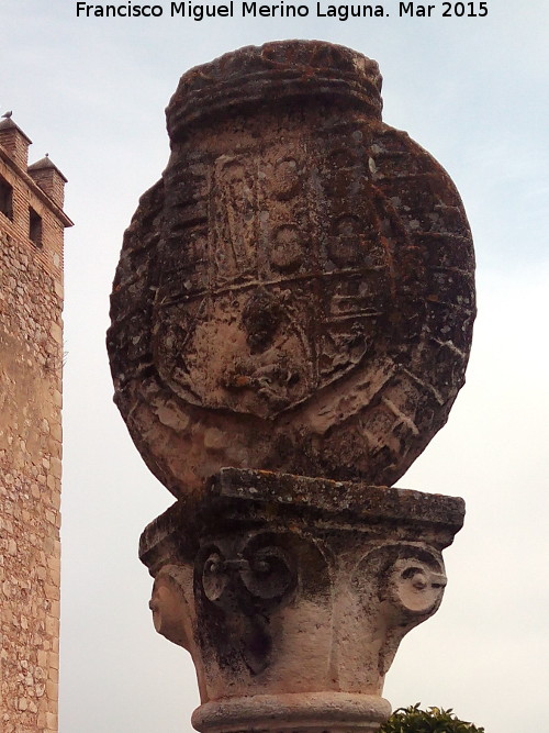 Fuente del Castillo - Fuente del Castillo. Escudo