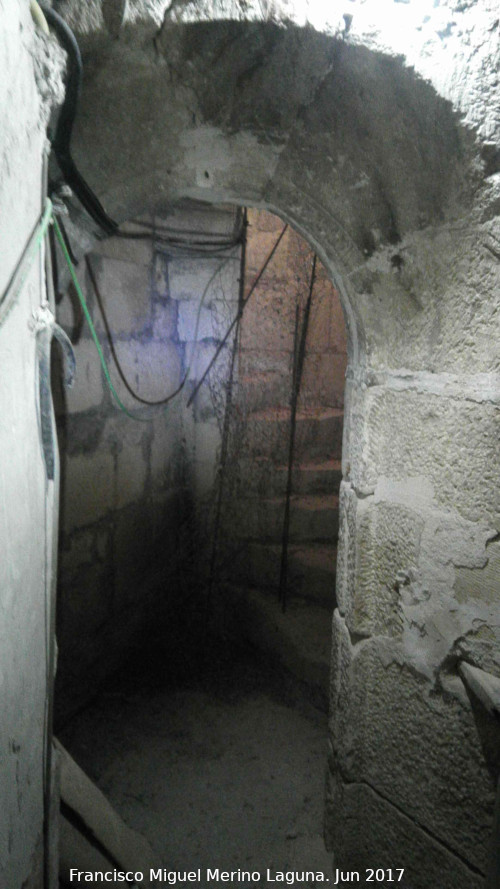 Iglesia de San Juan Bautista - Iglesia de San Juan Bautista. Inicio de las escaleras de caracol