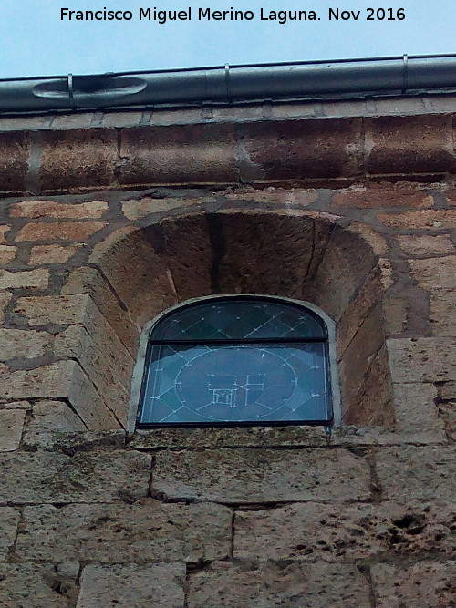 Iglesia de San Juan Bautista - Iglesia de San Juan Bautista. Abolln procucido por un cohete en la Romera de la Virgen de la Estrella y ventana con vidriera