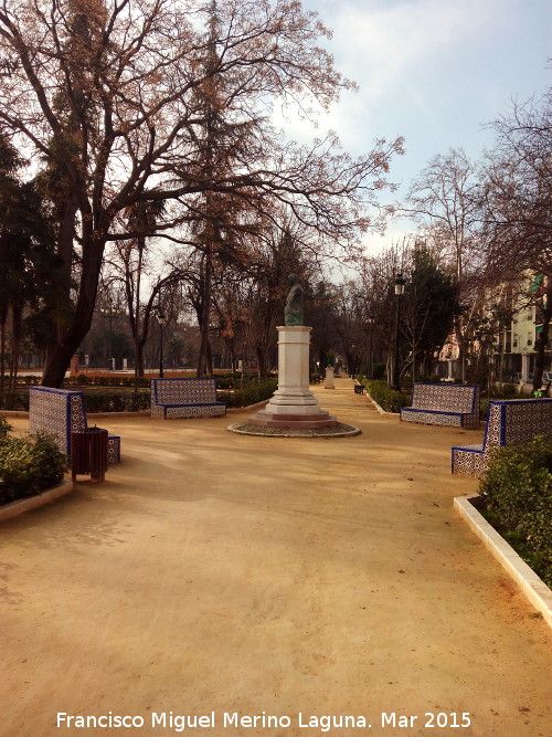 Monumento a Jos Sols Ruiz - Monumento a Jos Sols Ruiz. 