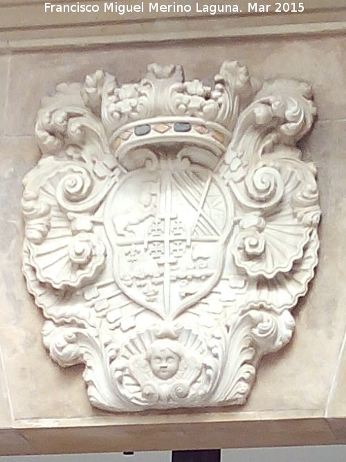 Palacio de Villaln - Palacio de Villaln. Escudo