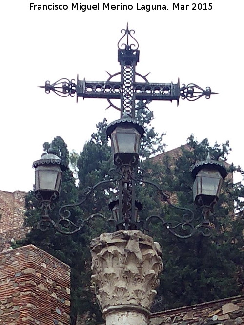 Cruz de la Alcazaba - Cruz de la Alcazaba. 