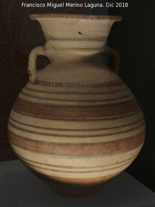 Cmara Sepulcral de Toya - Cmara Sepulcral de Toya. Vaso tipo Toya siglo IV a.C. Museo Ibero