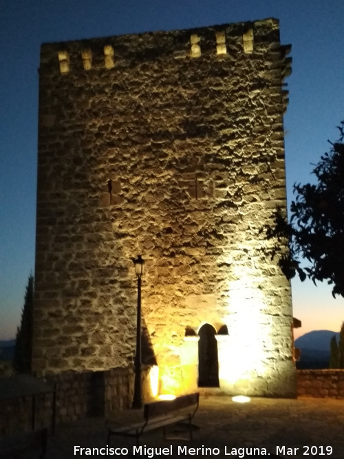 Castillo de Peal - Castillo de Peal. Torre Mocha