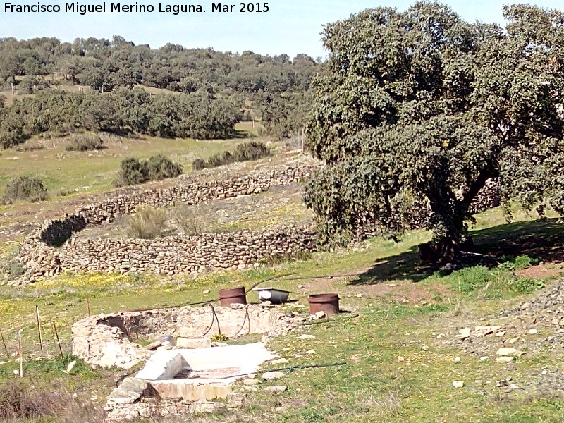 Corral de La Cndila - Corral de La Cndila. En primer trmino el lavadero