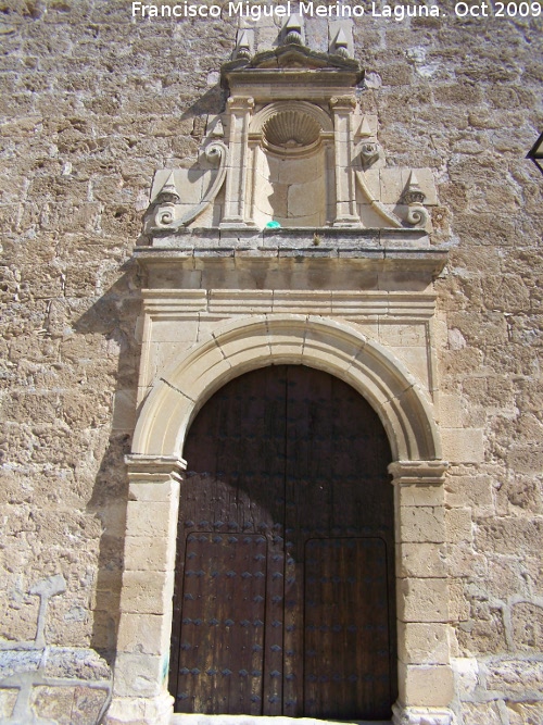 Iglesia de la Santa Cruz - Iglesia de la Santa Cruz. Portada a los pies de la iglesia