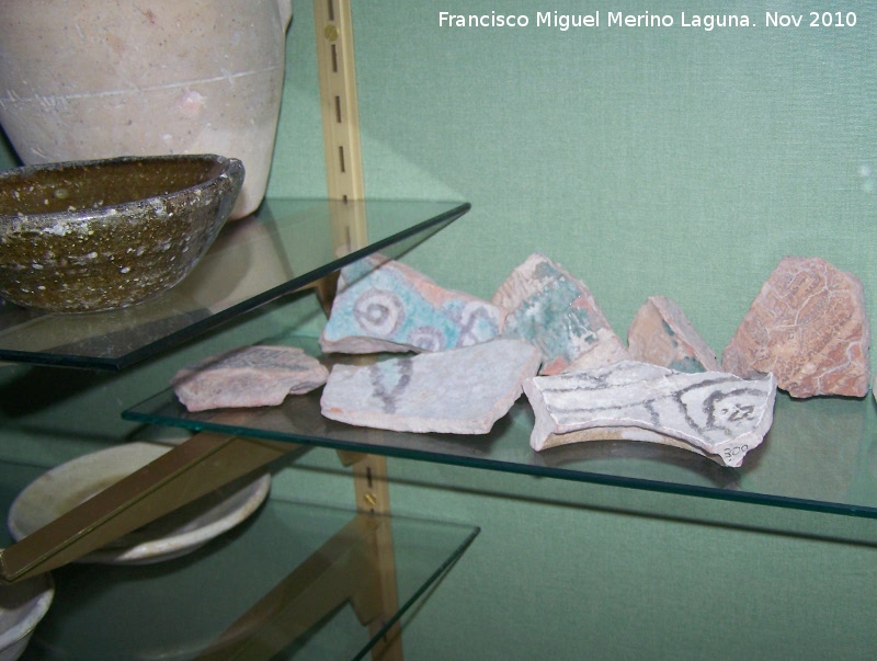 Historia de Porcuna - Historia de Porcuna. Cermica medieval. Museo del Ayuntamiento