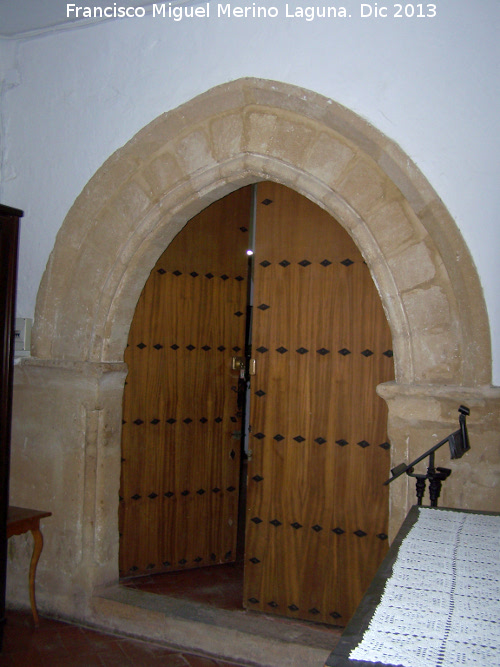 Iglesia de San Benito - Iglesia de San Benito. Puerta de la sacrista de arco apuntado