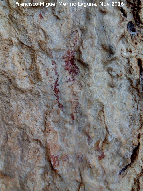 Pinturas rupestres de las Cuevas del Curro Abrigo I - Pinturas rupestres de las Cuevas del Curro Abrigo I. Restos de la derecha del grupo I
