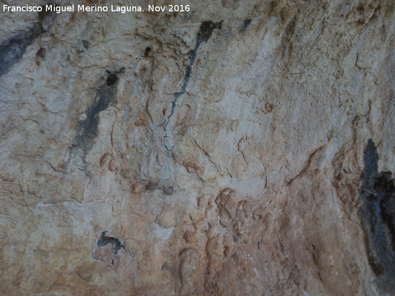 Pinturas rupestres de las Cuevas del Curro Abrigo I - Pinturas rupestres de las Cuevas del Curro Abrigo I. Zona donde se encuentra el grupo II